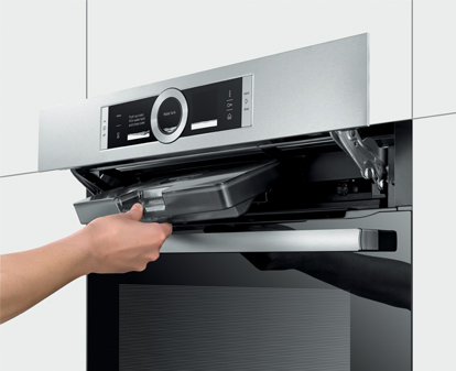 Four vapeur système adjonction d'eau